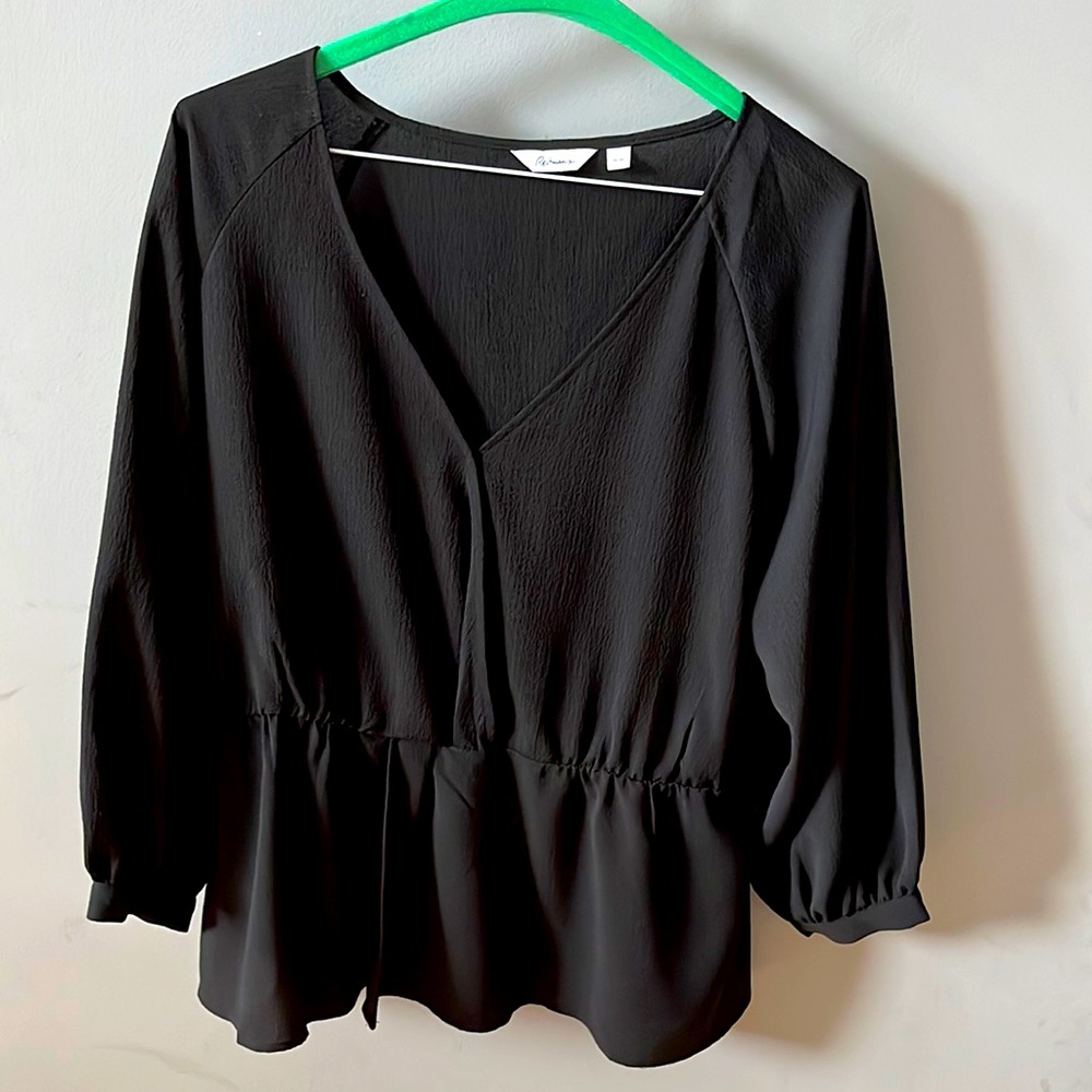 Reitmans Excellent Like New Condition Flowy Faux Wrap Blouse